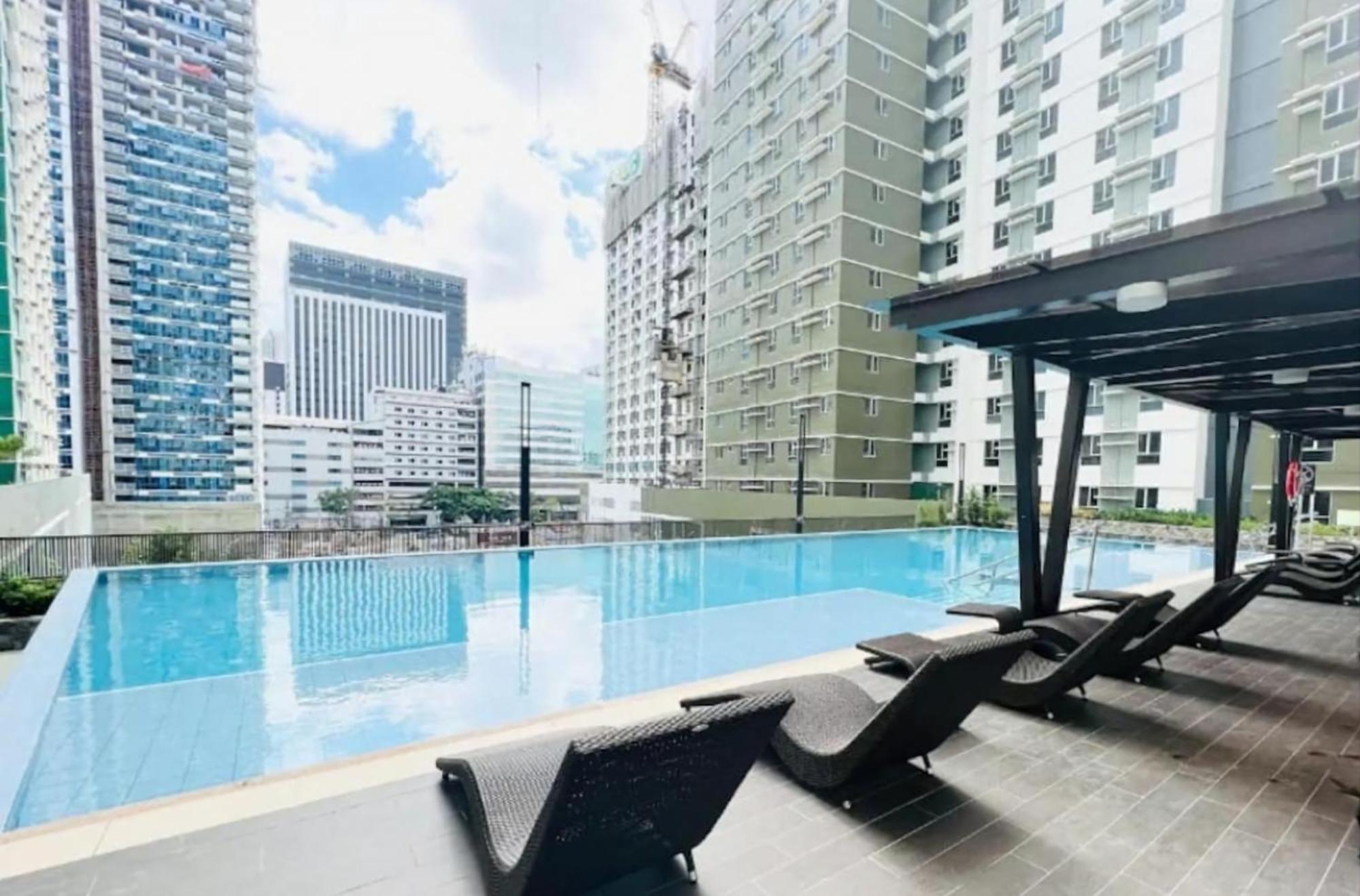 Cebu City Scape At Cebu It Park Екстериор снимка
